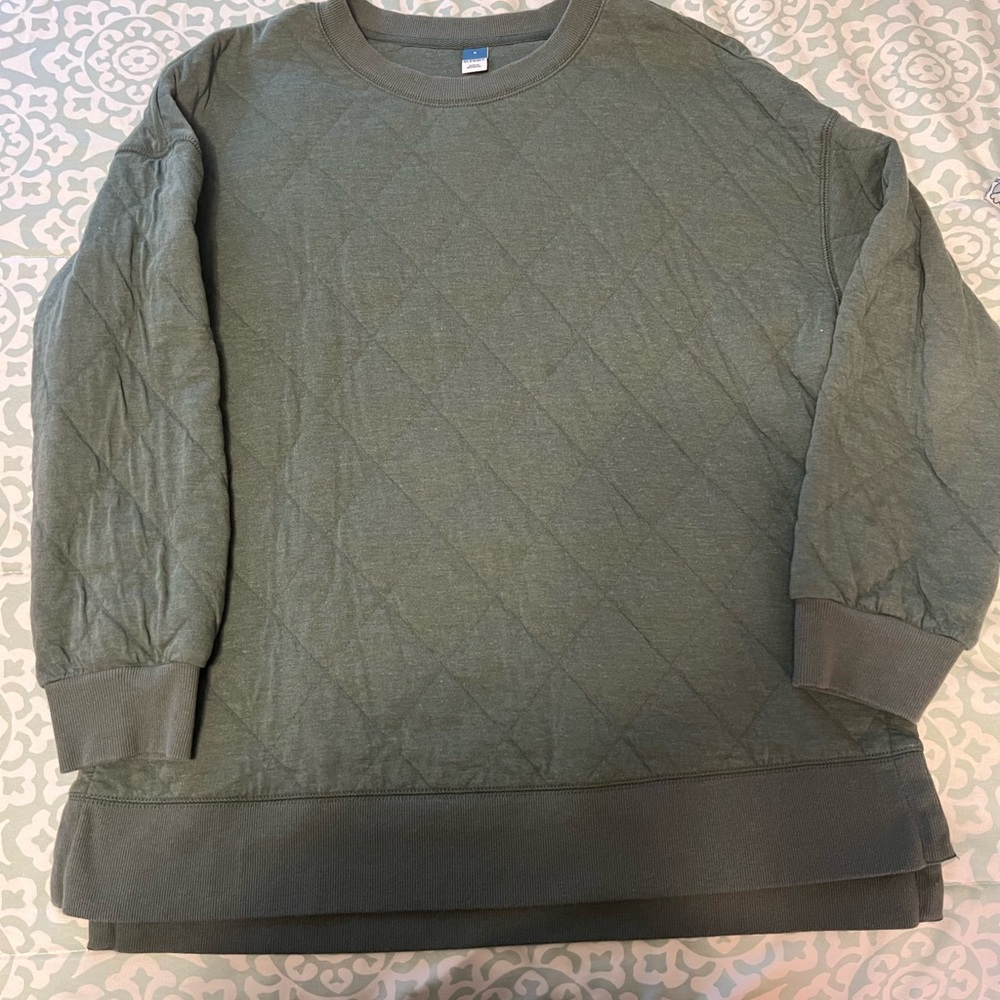 Womens old navy sweatshirt